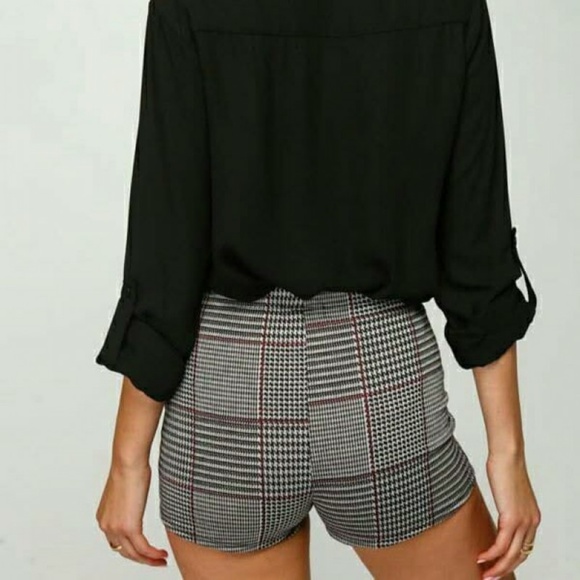 PLAID HIGH-WAISTED MINI SHORTS - Picture 2 of 2